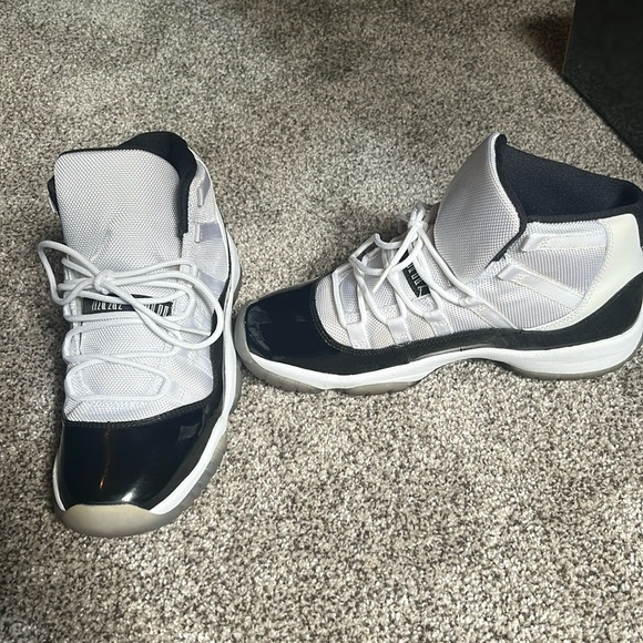 Jordan Other - Air Jordan 11 Retro (GS) Concord